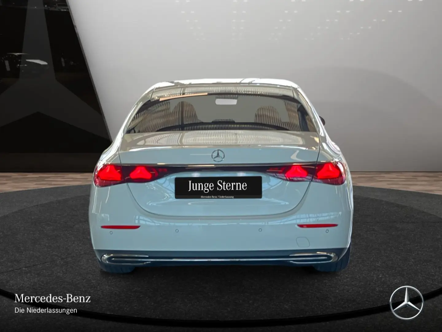 E 220 d Avantgarde Adv./SUPER/LED/360/DISTR/18