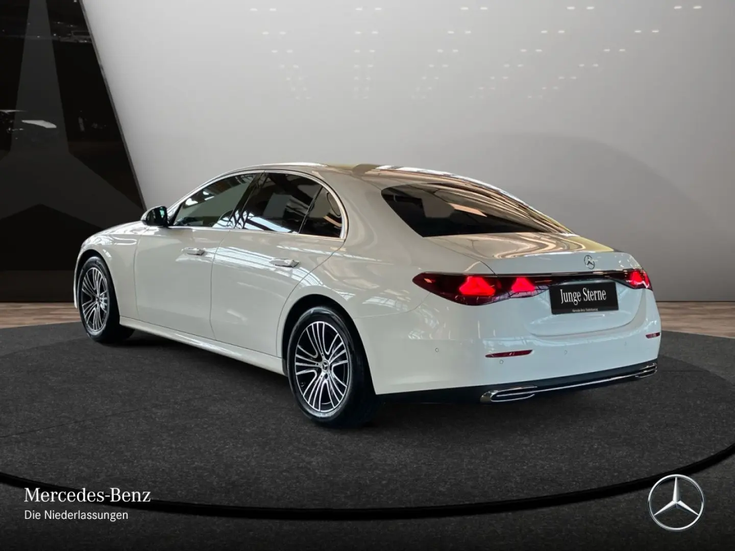 E 220 d Avantgarde Adv./SUPER/LED/360/DISTR/18
