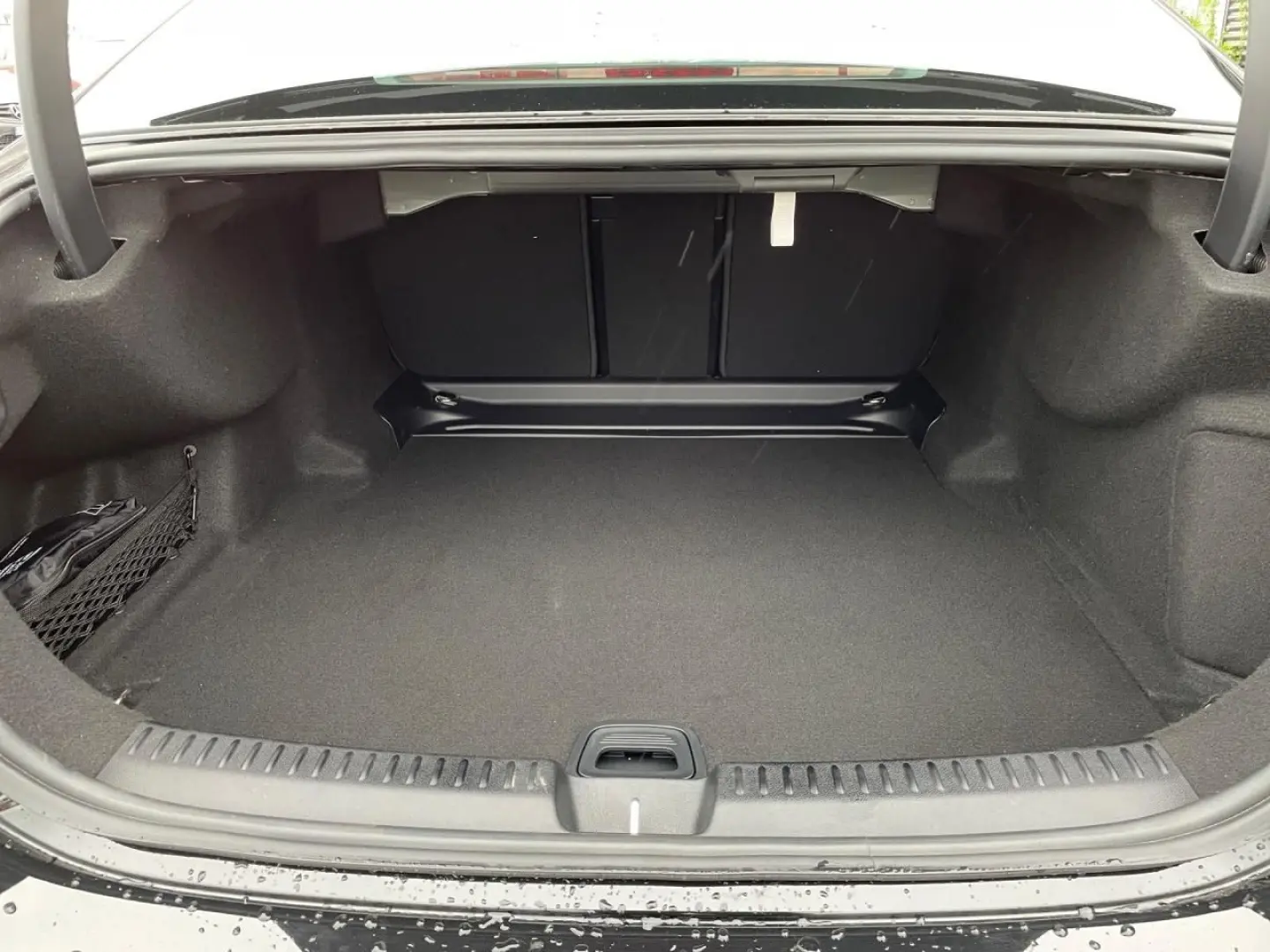 E 220 d AVANTGARDE-ADVANCED+AHK+LENKRADHZG+360°