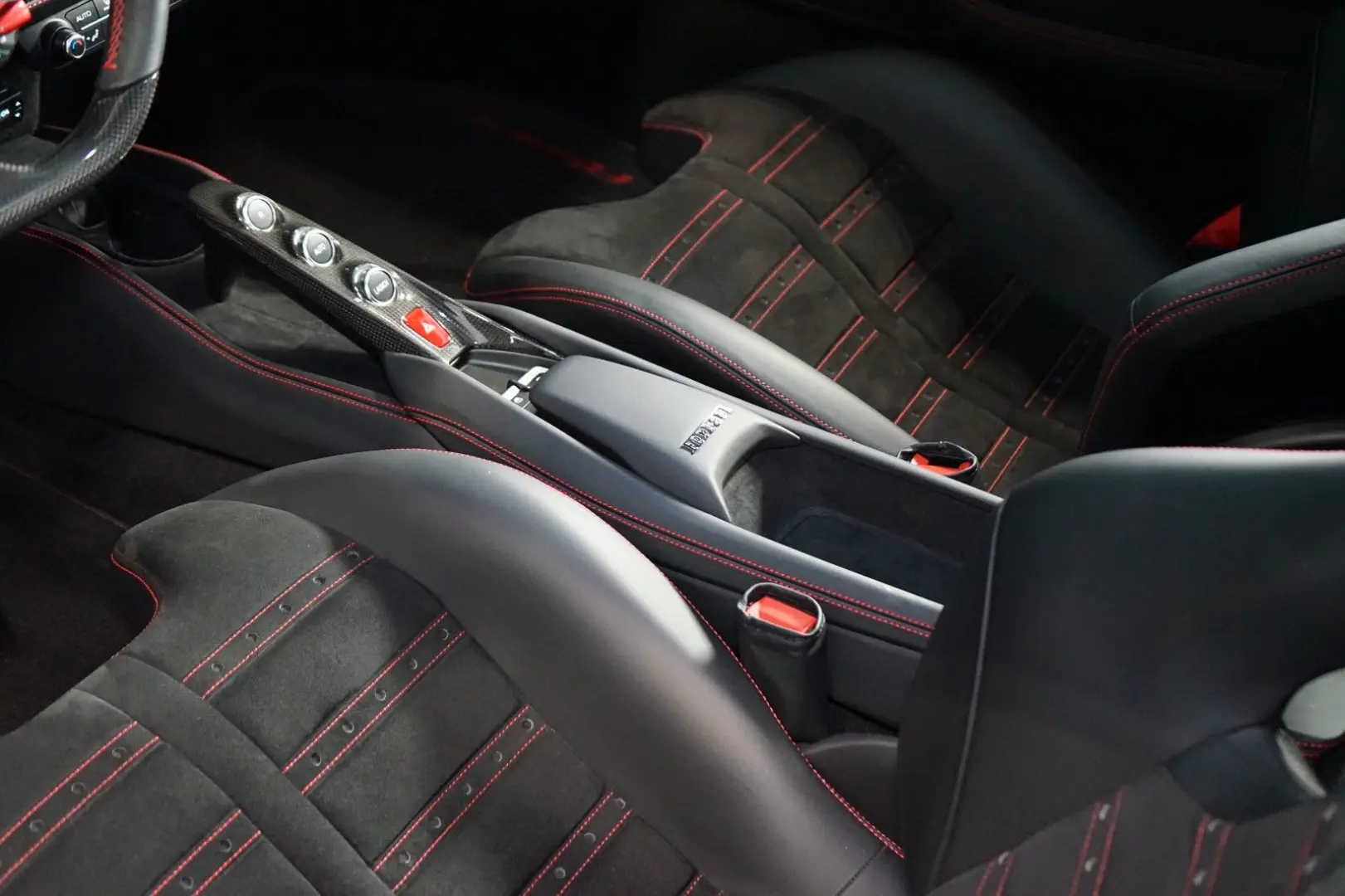 F8 TRIBUTO*LIFT*CARBON*DAYTONA*246.612€ NETTO