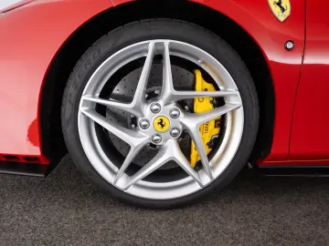 F8 FERRARI SINGEN