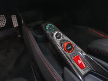 F8 FERRARI SINGEN