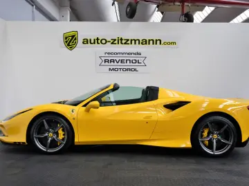 F8 SPIDER/CARBON/RACING SEATS/LIFT/PASSANGER DIS
