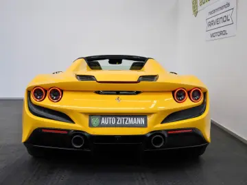 F8 SPIDER/CARBON/RACING SEATS/LIFT/PASSANGER DIS