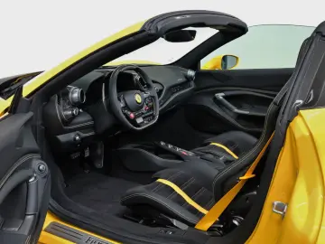 F8 SPIDER/CARBON/RACING SEATS/LIFT/PASSANGER DIS