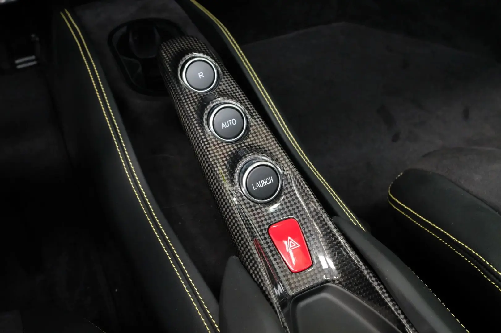 F8 SPIDER/CARBON/RACING SEATS/LIFT/PASSANGER DIS