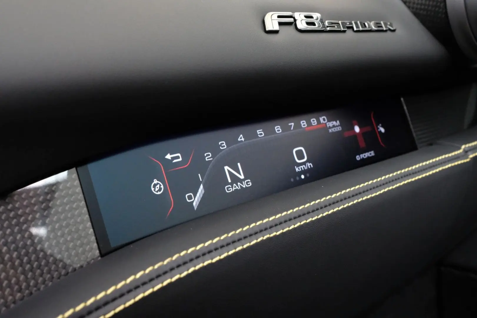 F8 SPIDER/CARBON/RACING SEATS/LIFT/PASSANGER DIS