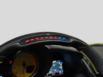 F8 SPIDER/CARBON/RACING SEATS/LIFT/PASSANGER DIS