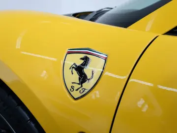 F8 SPIDER/CARBON/RACING SEATS/LIFT/PASSANGER DIS