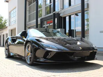 F8 Spider / RACINGSEATS / LIFT / GARANTIE/ 360