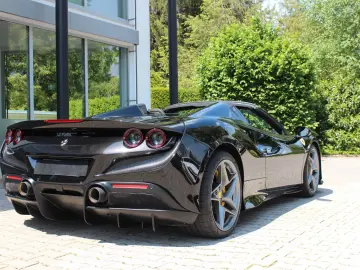 F8 Spider / RACINGSEATS / LIFT / GARANTIE/ 360