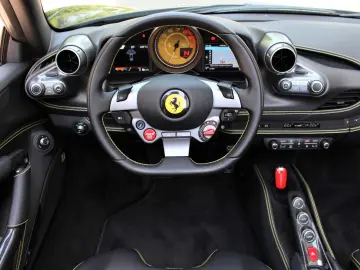 F8 Spider / RACINGSEATS / LIFT / GARANTIE/ 360