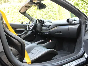 F8 Spider / RACINGSEATS / LIFT / GARANTIE/ 360