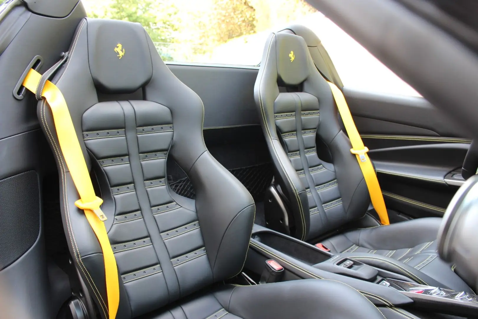 F8 Spider / RACINGSEATS / LIFT / GARANTIE/ 360
