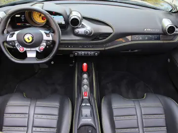 F8 Spider / RACINGSEATS / LIFT / GARANTIE/ 360