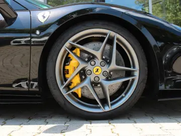 F8 Spider / RACINGSEATS / LIFT / GARANTIE/ 360