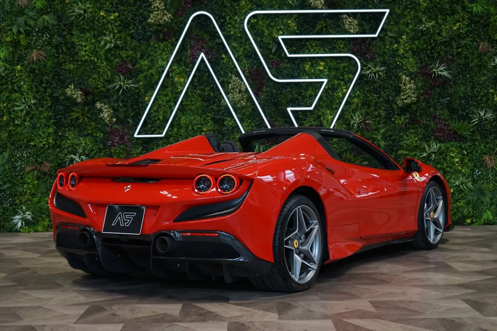 F8*SPIDER*LIFT*CARBON*WARRANTY*293.306€ NETTO