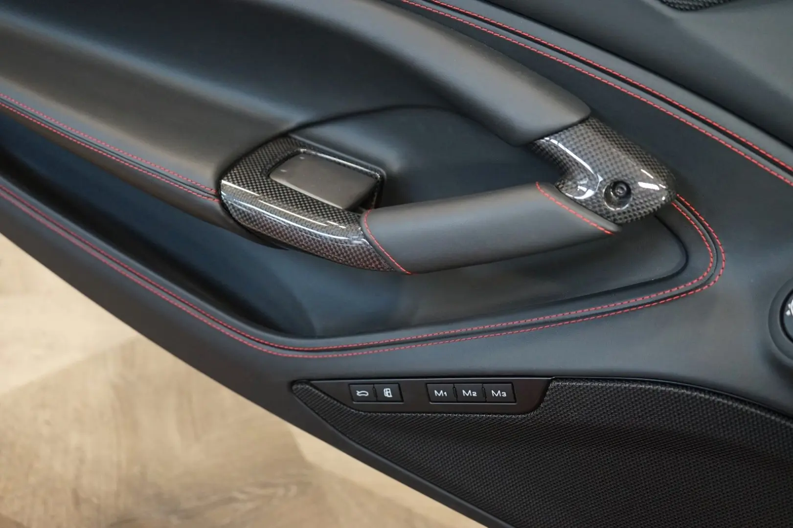 F8*SPIDER*LIFT*CARBON*WARRANTY*293.306€ NETTO