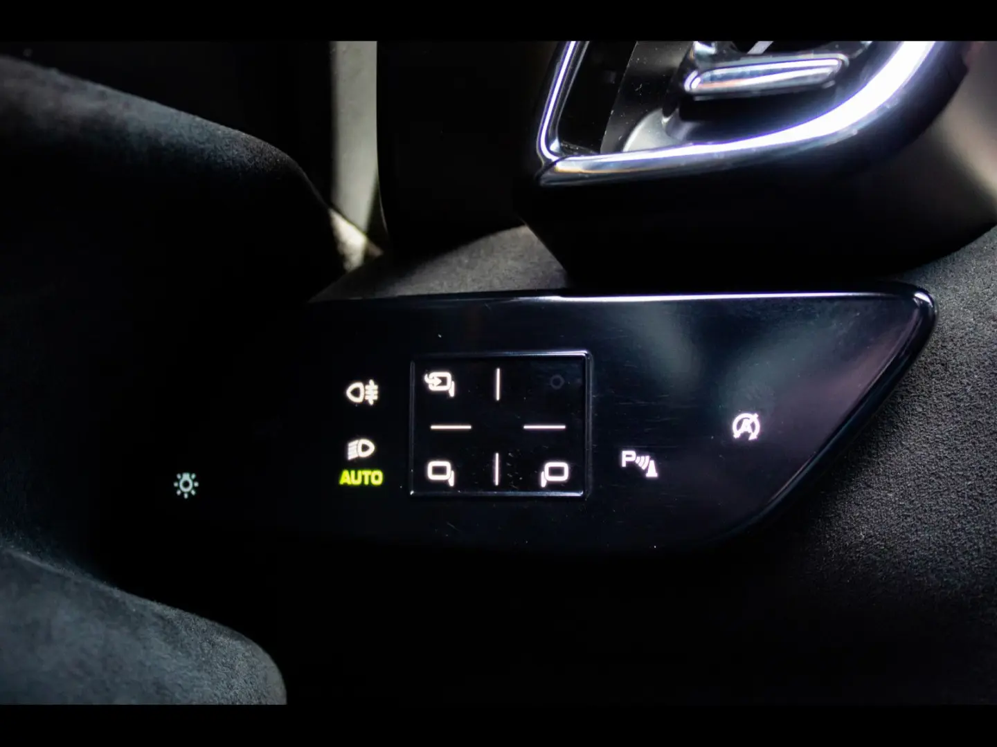 Roma °BLU SCOZIA°SPEC°CARBON°DISP°LEDS°XPEL