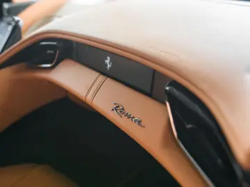 Roma- Passenger display- JBL- Carbon