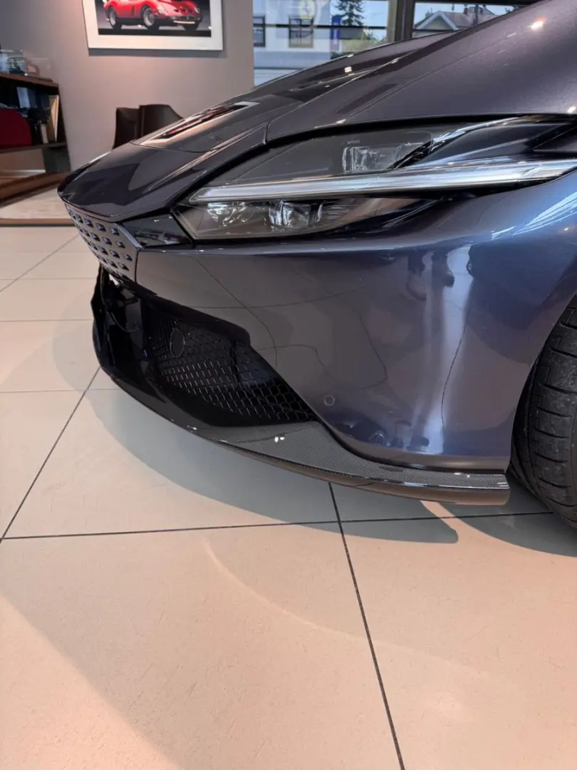 Roma*Full Carbon*Belüftete Si.*ADAS*360° Kamera*
