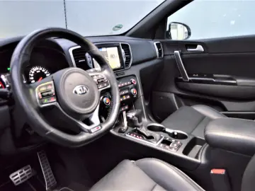 KIA SPORTAGE GT LINE 4WD