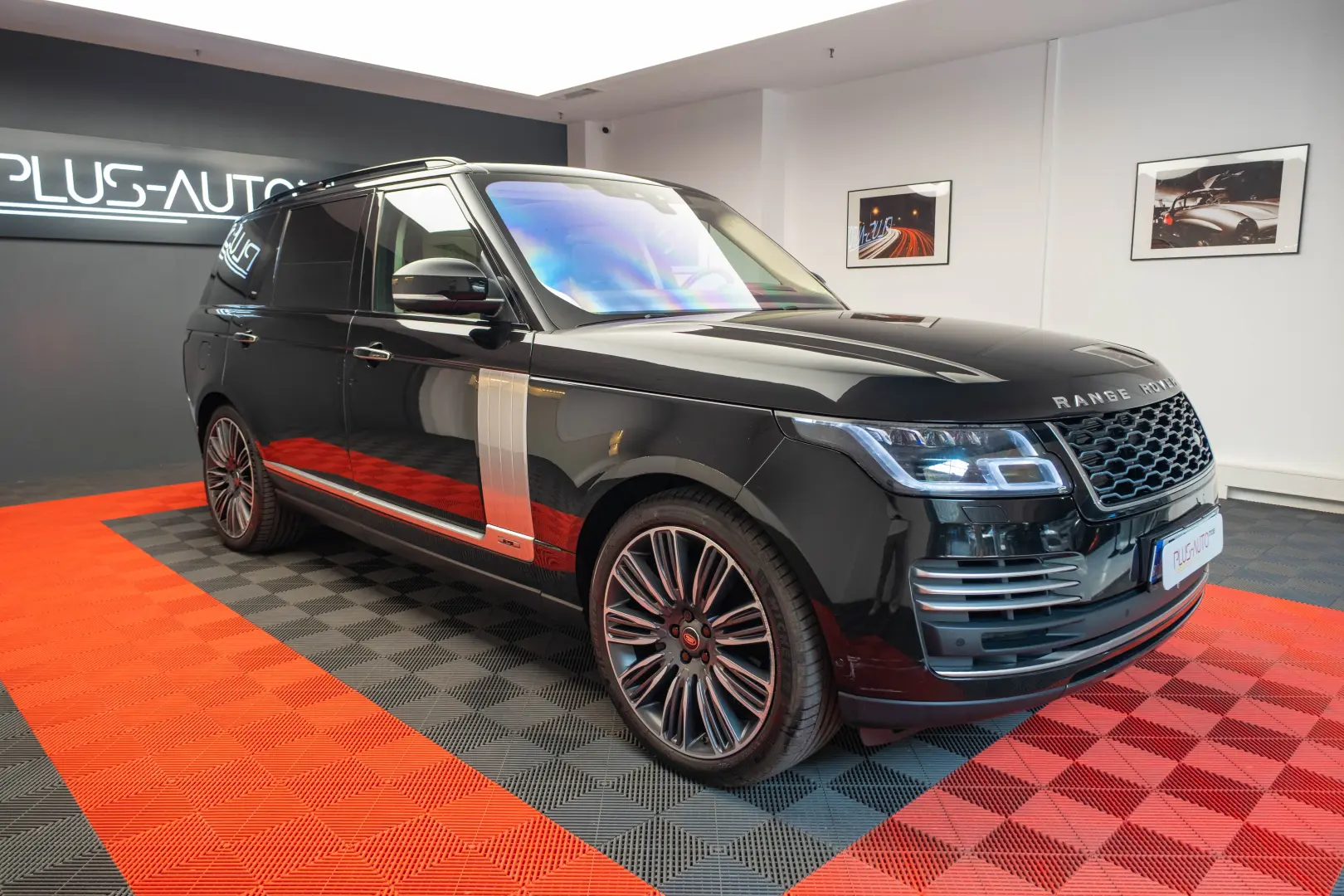 Range Rover 3L diesel Long Autobiography