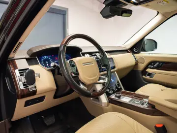 Range Rover 3L diesel Long Autobiography