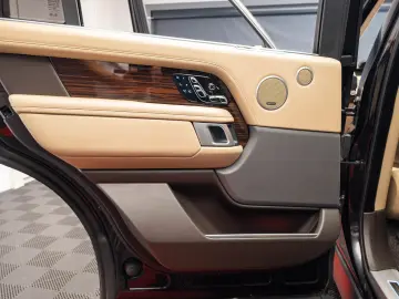 Range Rover 3L diesel Long Autobiography