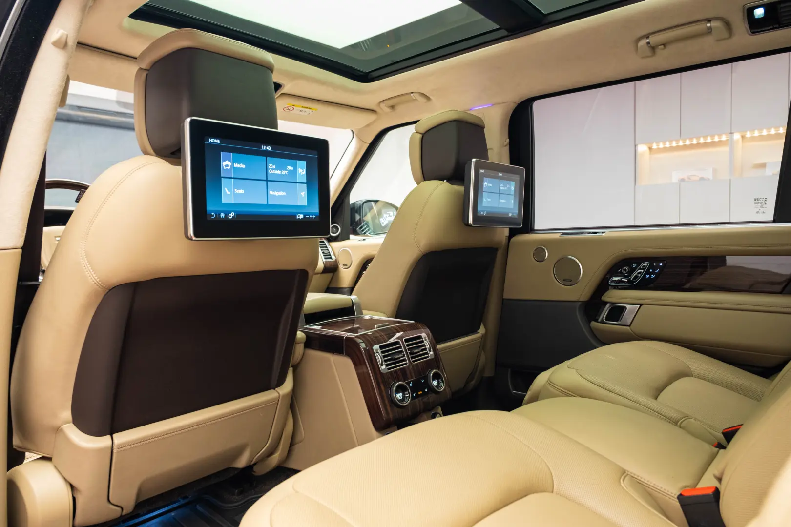 Range Rover 3L diesel Long Autobiography