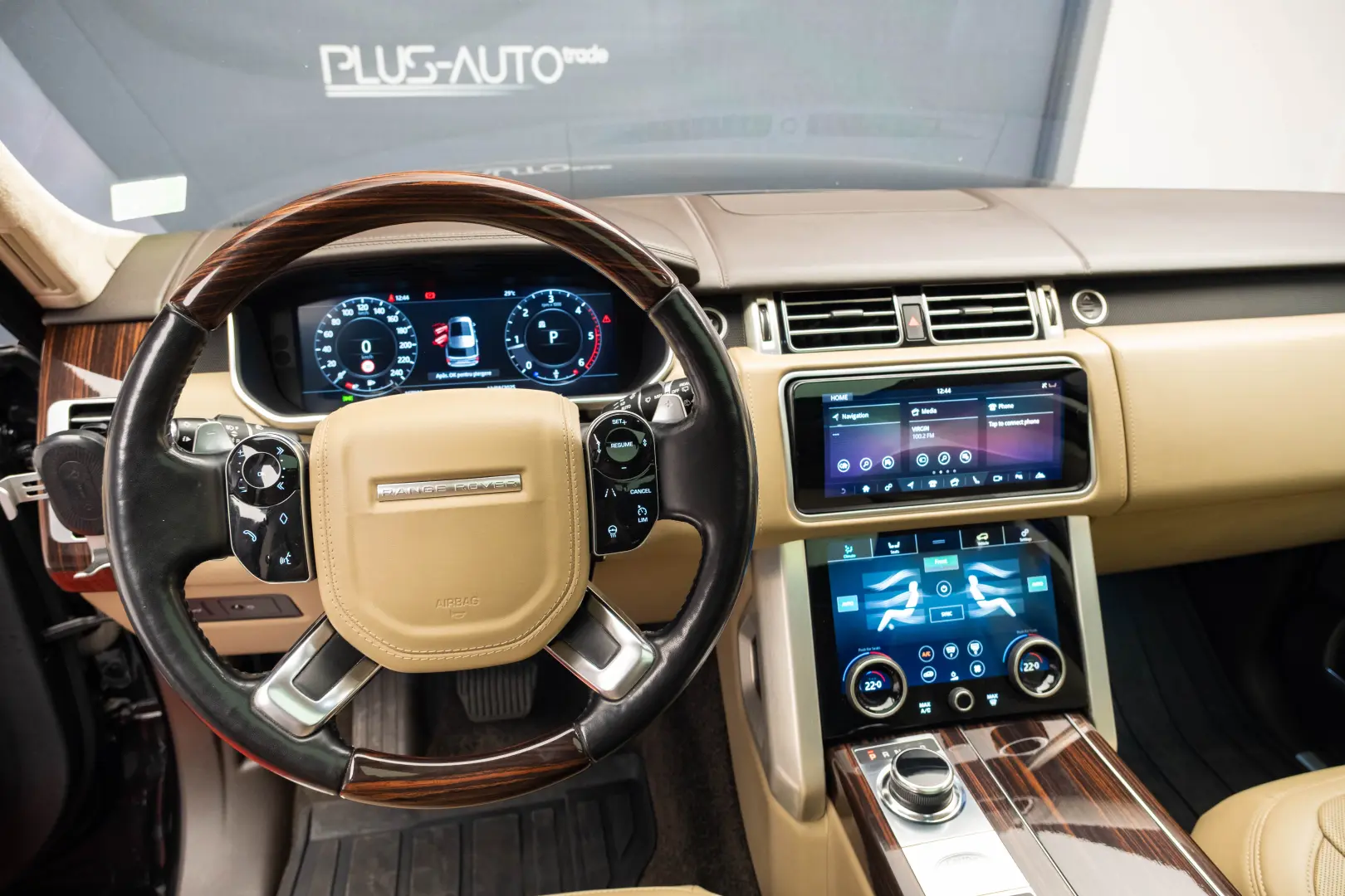 Range Rover 3L diesel Long Autobiography