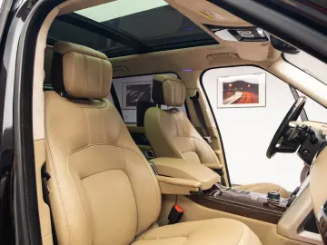 Range Rover 3L diesel Long Autobiography