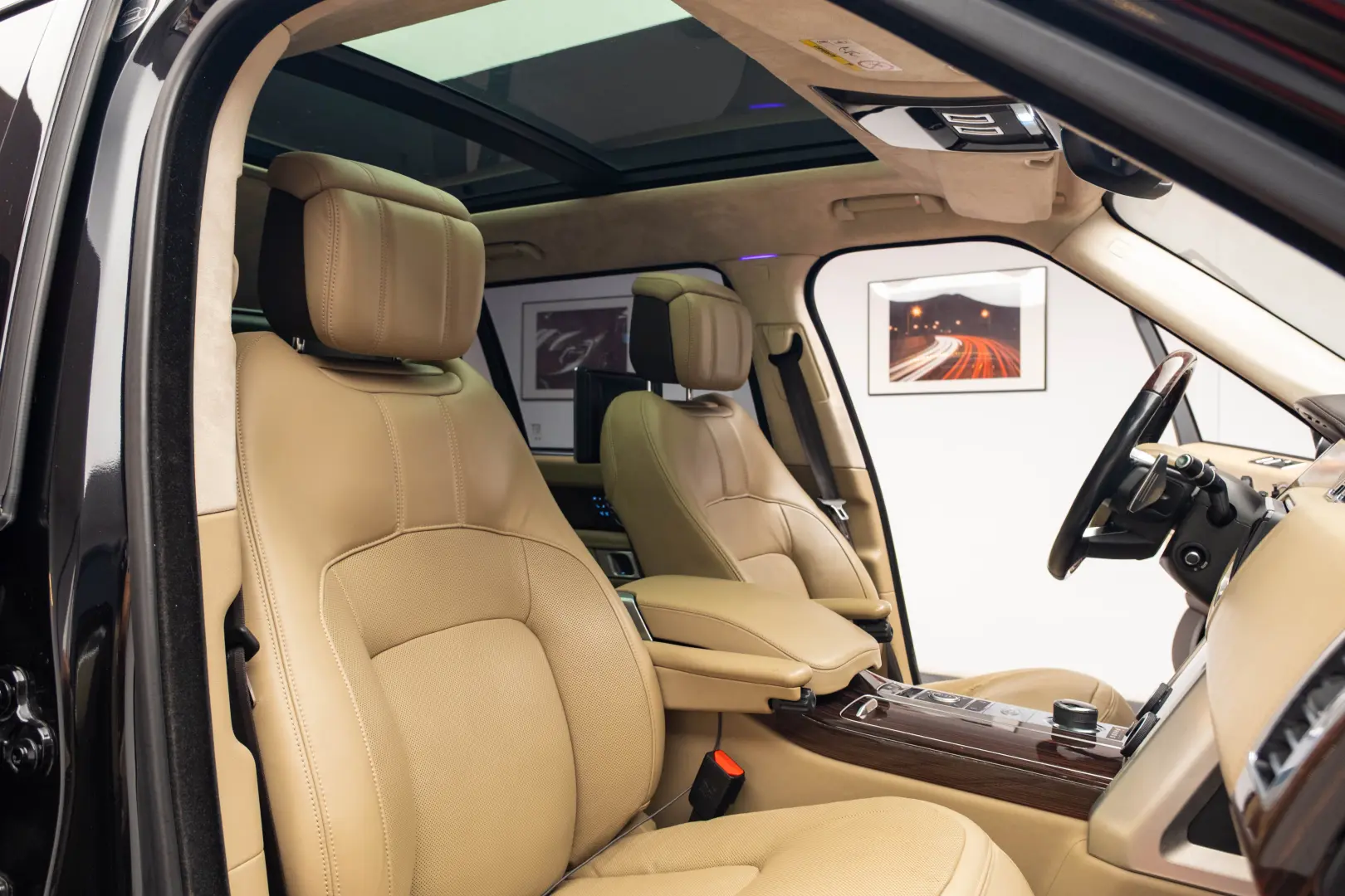 Range Rover 3L diesel Long Autobiography