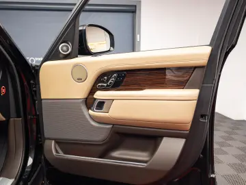 Range Rover 3L diesel Long Autobiography