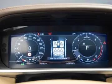 Range Rover 3L diesel Long Autobiography