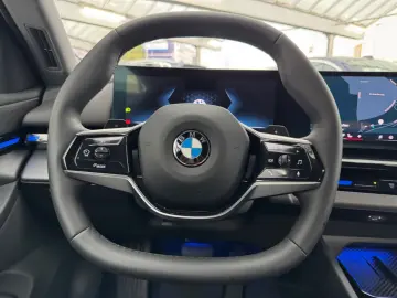 520i Limousine AHK/ACC/AdaptLED/RFKKomfZug