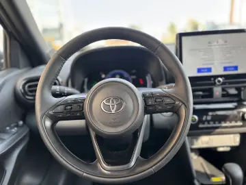 Yaris Cross 1.5 HEV FWD Dynamic 116 CP