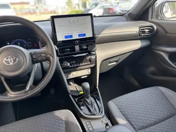 Yaris Cross 1.5 HEV FWD Dynamic 116 CP