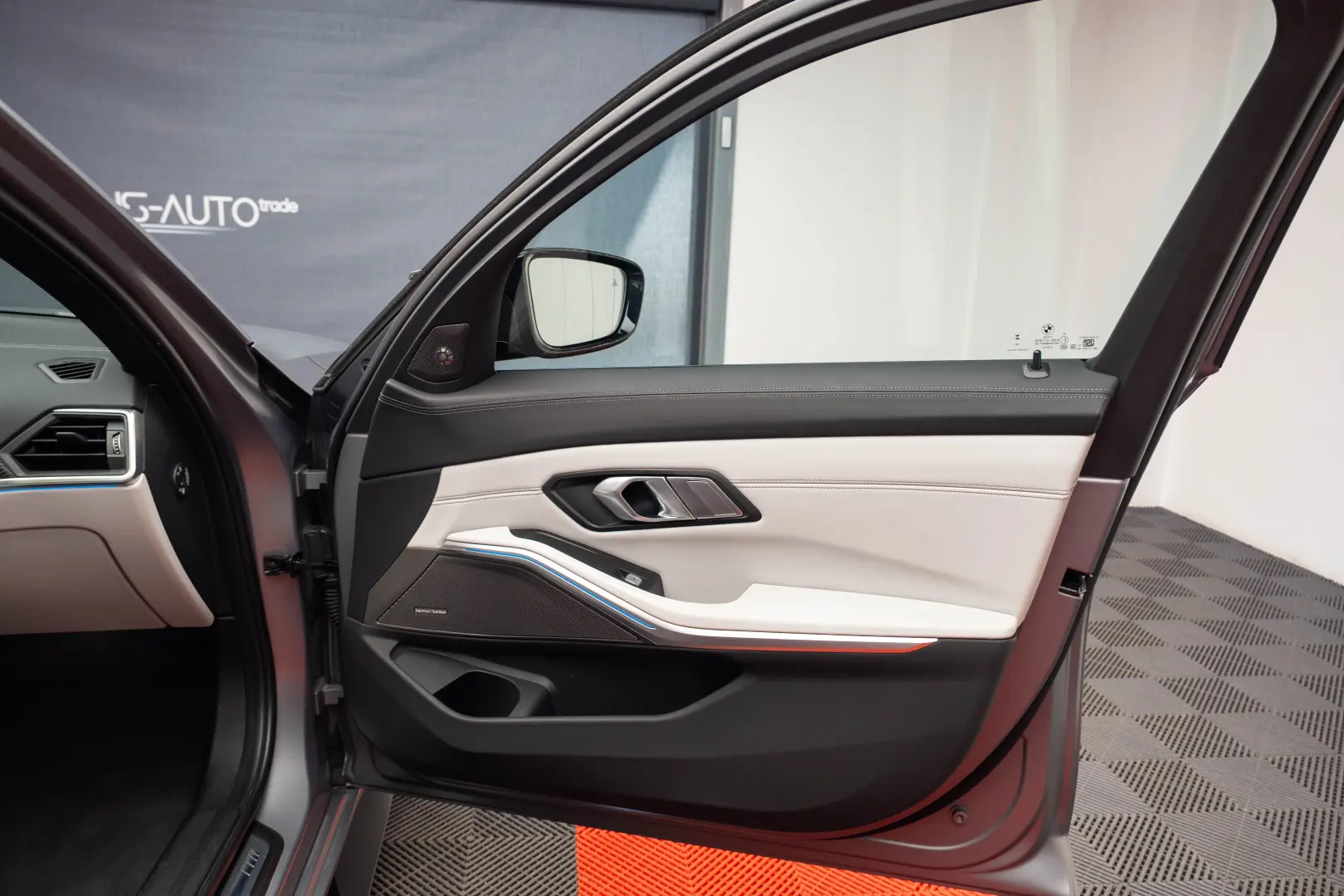 BMW M3 xDrive Competition H&K Carbon