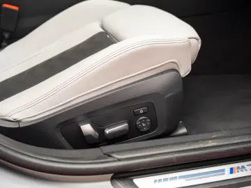 BMW M3 xDrive Competition H&K Carbon