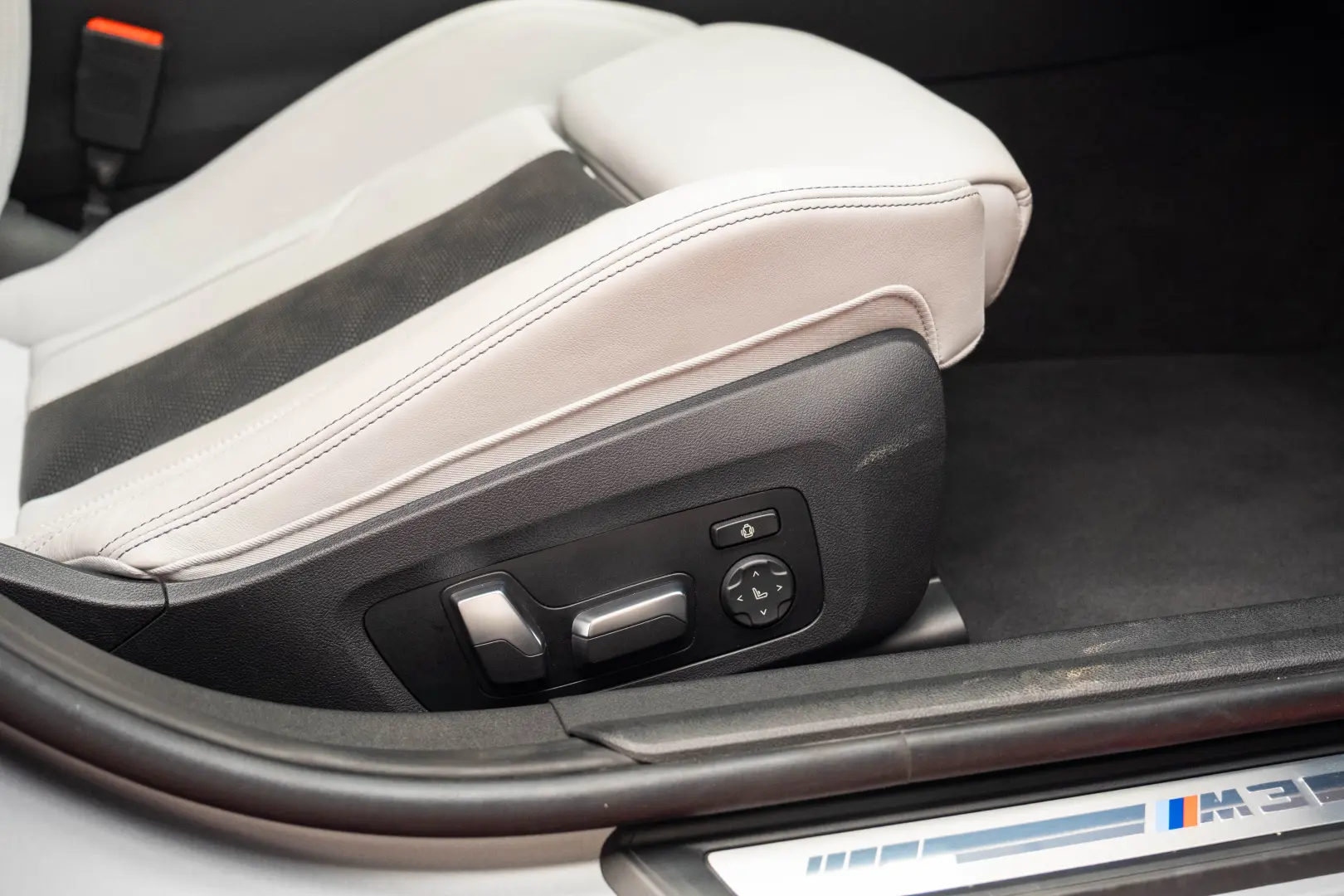 BMW M3 xDrive Competition H&K Carbon