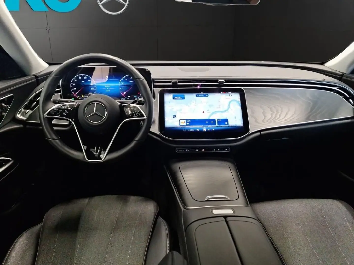 E 200 AVANTGARDE DISTRONIC KEYLESS-GO KAMERA LED