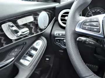 MERCEDES-BENZ GLC 300 COUPE 4MATIC AMG