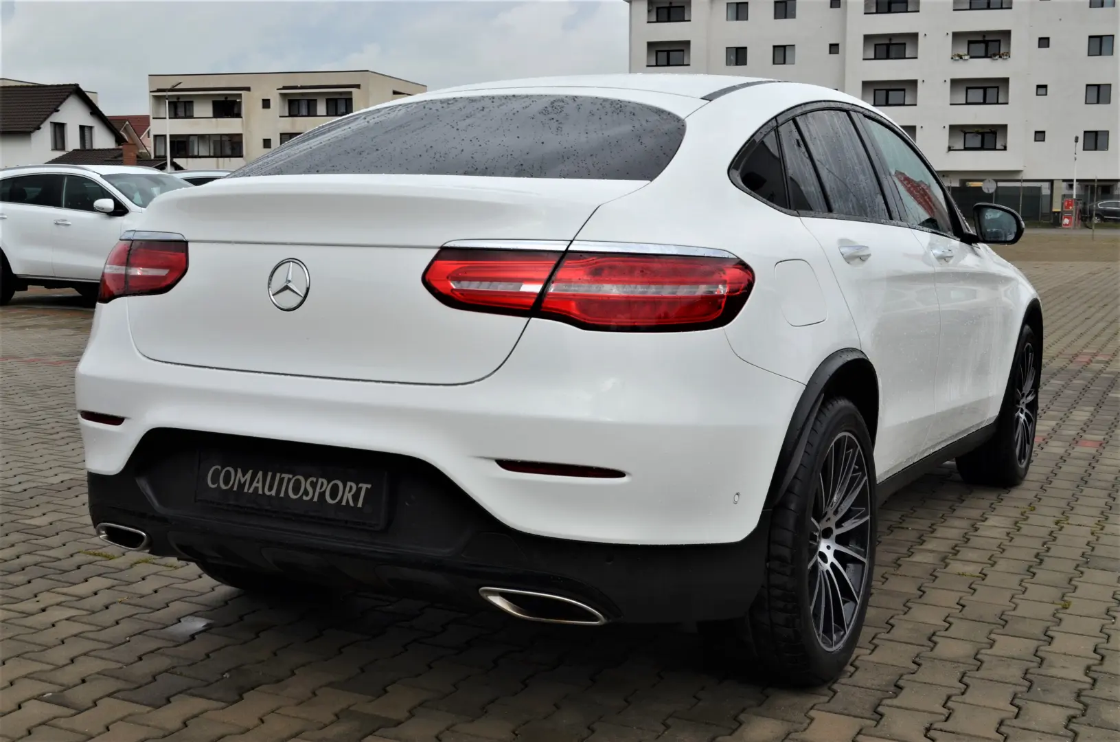 MERCEDES-BENZ GLC 300 COUPE 4MATIC AMG