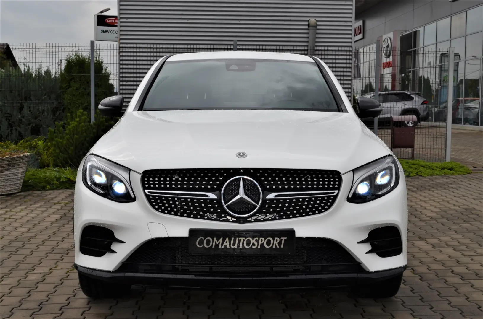 MERCEDES-BENZ GLC 300 COUPE 4MATIC AMG