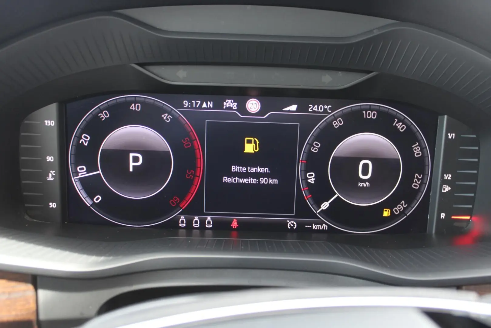 Kodiaq 2.0 TDI Scout *4x4*ST.HZG*NAVI*AHK*4xSHZ*