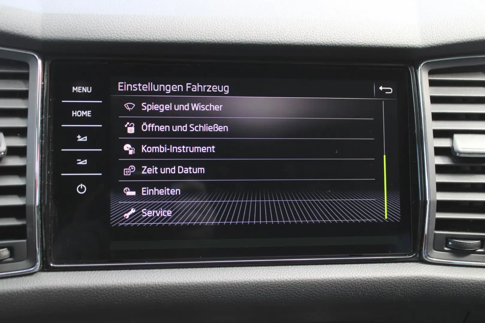 Kodiaq 2.0 TDI Scout *4x4*ST.HZG*NAVI*AHK*4xSHZ*
