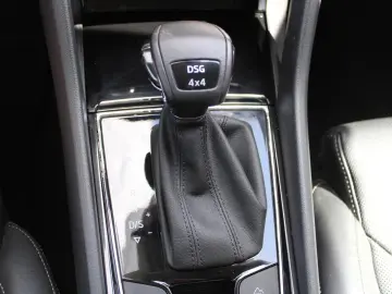 Kodiaq 2.0 TDI Scout *4x4*ST.HZG*NAVI*AHK*4xSHZ*