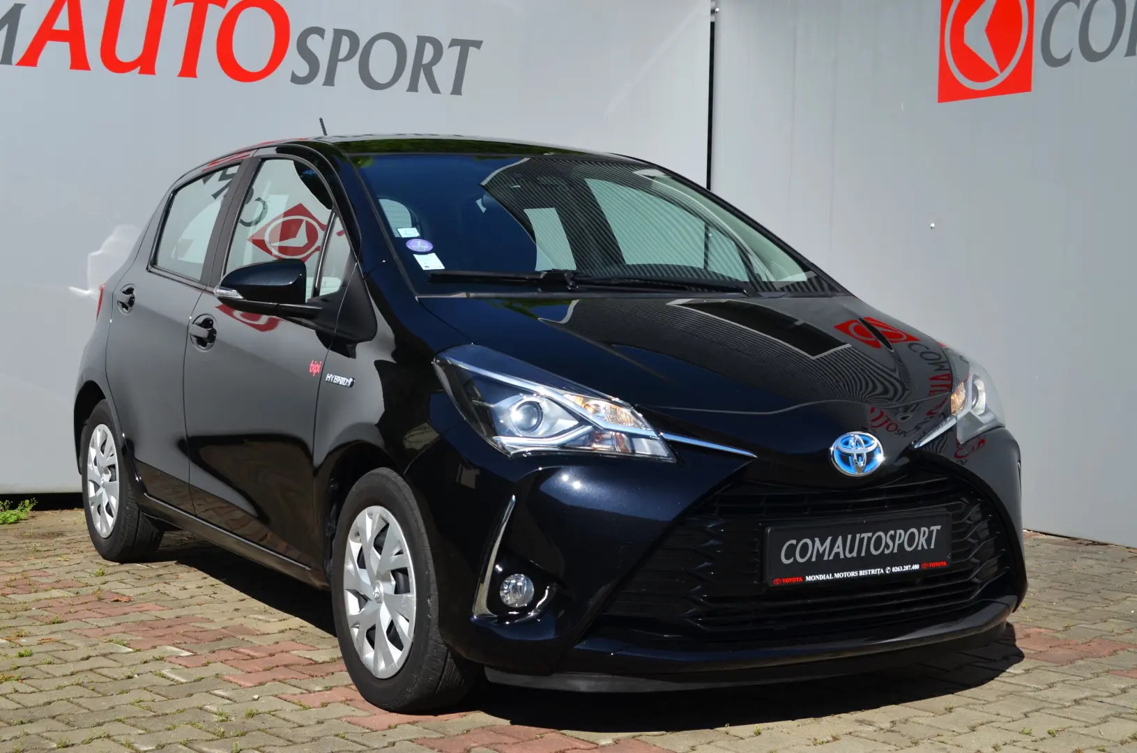 TOYOTA YARIS HYBRID