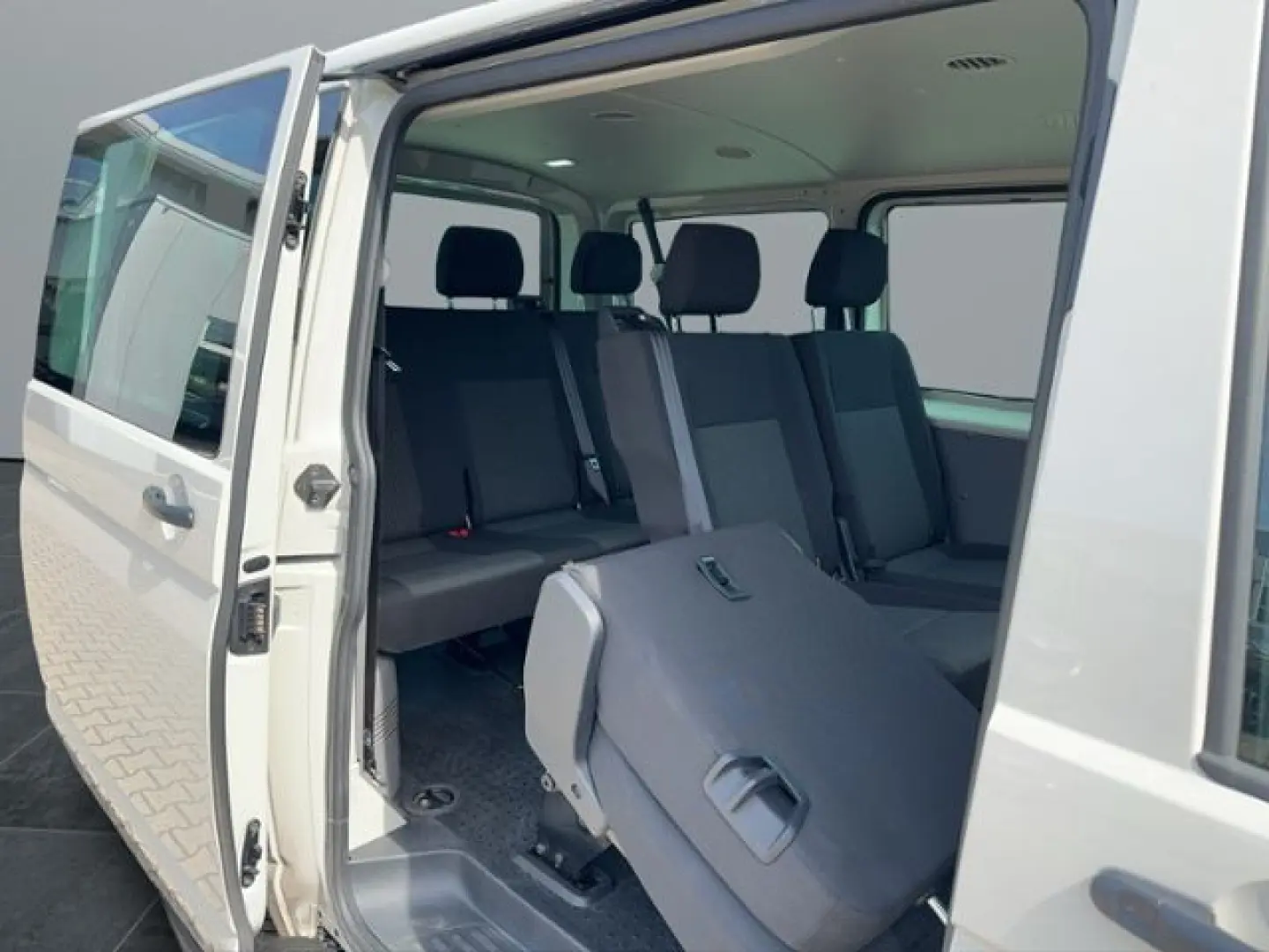 T6.1 Transporter Kombi 2.0 TDI KR DSG, Klima, LE